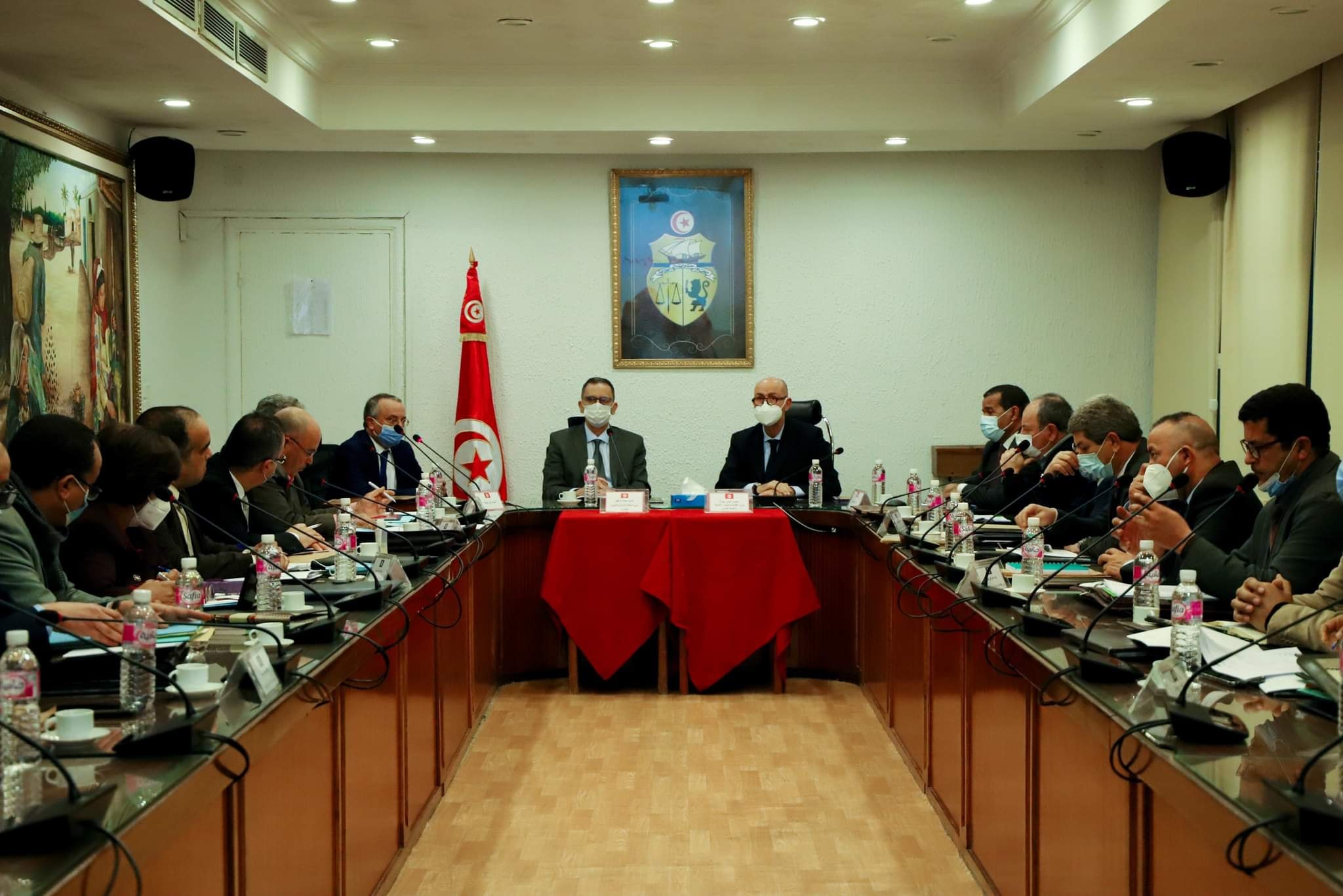 Lire la suite à propos de l’article La situation des terres domaniales agricoles dans le gouvernorat de Siliana au cœur d’une Séance de travail entre les ministres des domaines de l&rsquo;Etat et de l&rsquo;agriculture. 