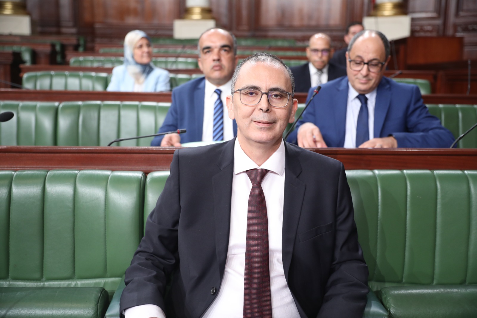 You are currently viewing وزير أملاك الدّولة والشؤون العقارية في مجلس نواب الشعب.