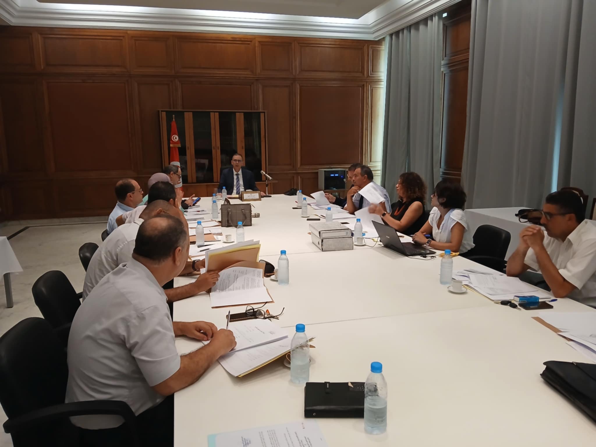 Lire la suite à propos de l’article En soutien à l’emploi dans le gouvernorat de Jendouba avec plus de 4000 postes de travail… Approbation a été donnée pour céder un terrain domanial de 10 ha afin d&rsquo;agrandir une unité de fabrication de composants automobiles.