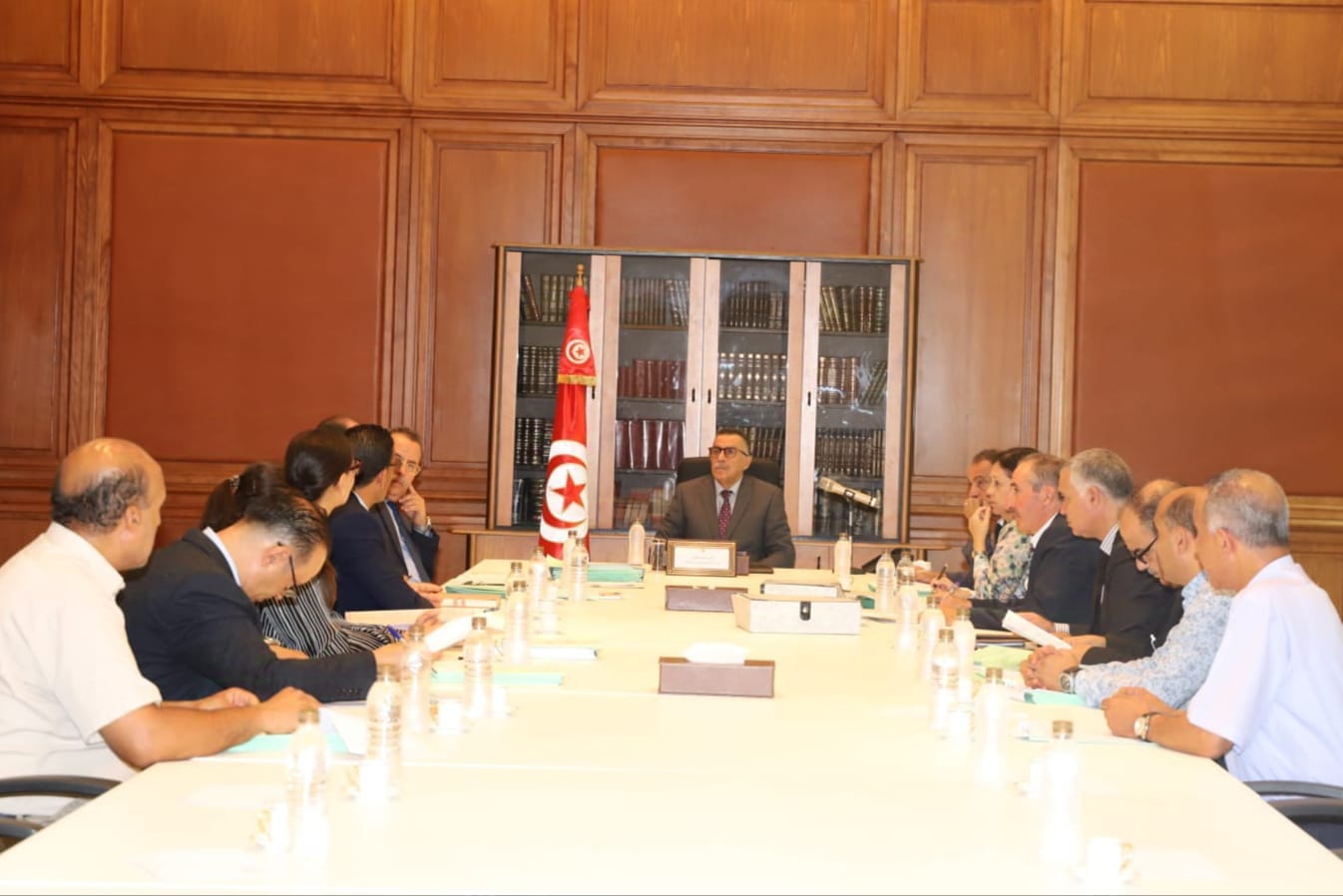 Lire la suite à propos de l’article Le ministre des domaines de l&rsquo;Etat appelle à accélérer la régularisation des situations des occupants des biens des étrangers et à simplifier les procédures.