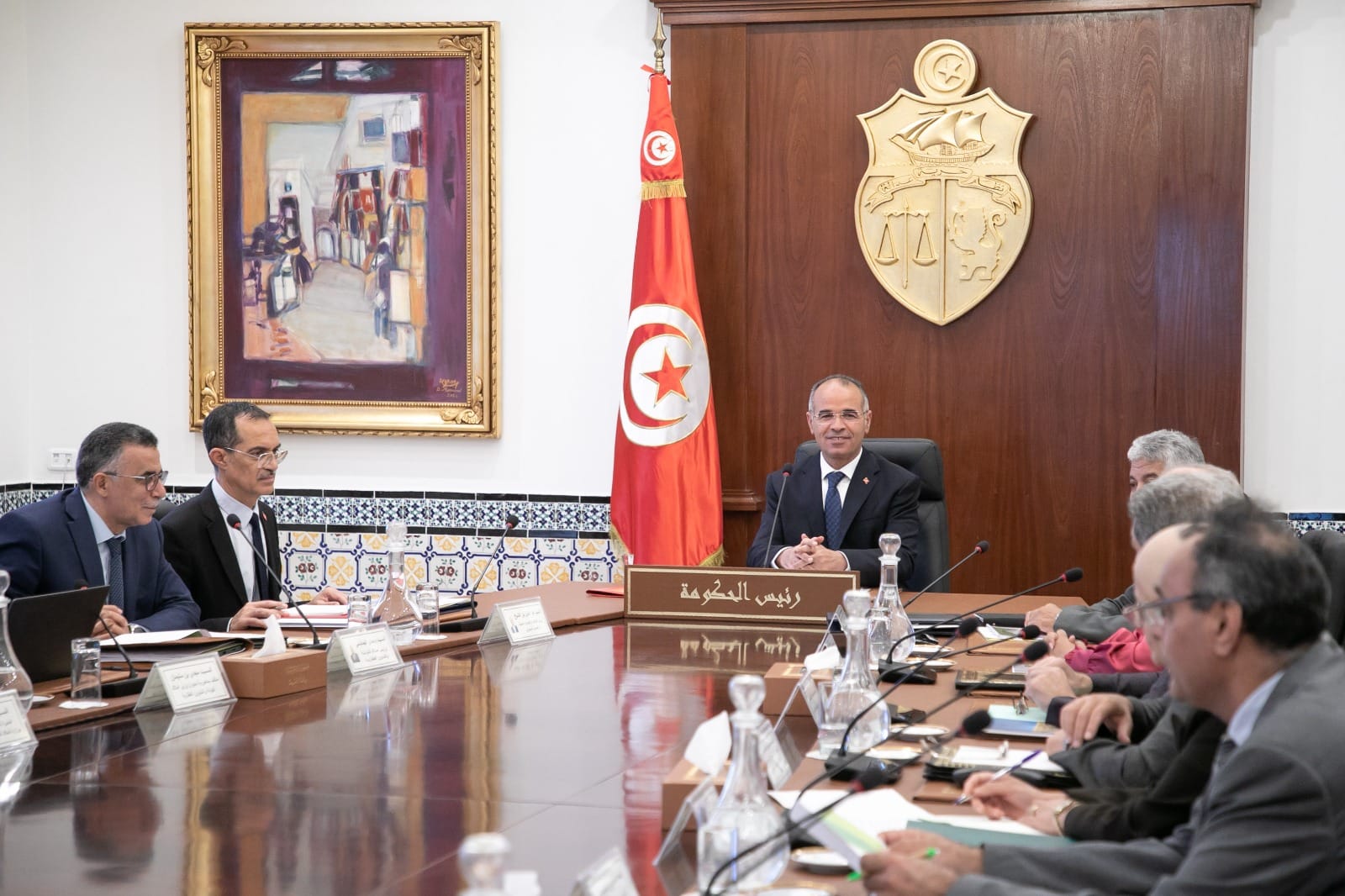 Lire la suite à propos de l’article Révision du cadre juridique relatif aux terres domaniales agricoles au centre d&rsquo;un conseil ministériel restreint présidé par le chef du gouvernement.